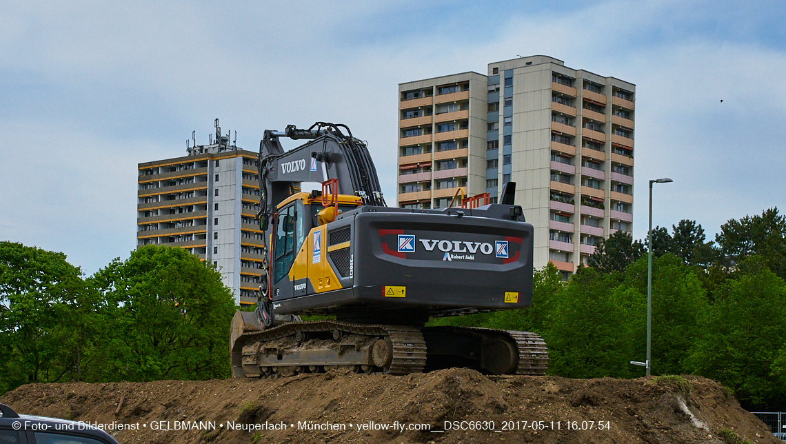 11. Mai 2017 - Grundsteinlegung für die LOGE und dem Kulturquadrat in Neuperlach